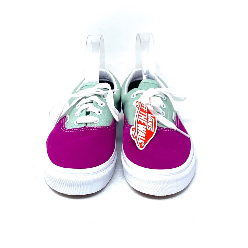 Vans - Picture 2 of 6